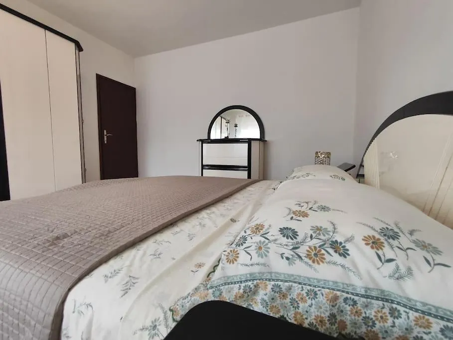Apartman Luna Sajini